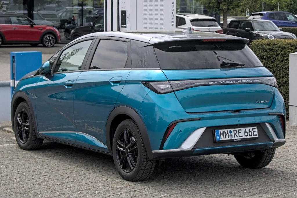 BYD Dolphin eléctrico en su versión global, la misma que se vende en Colombia