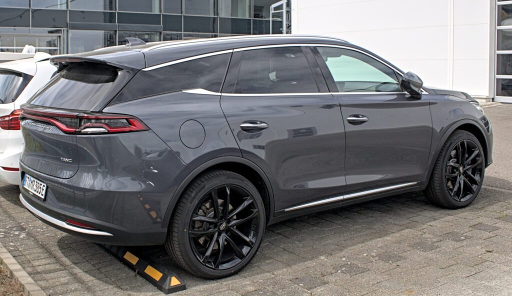 BYD Tang EV de segunda generación en versión de exportación, el SUV eléctrico de siete puestos de BYD